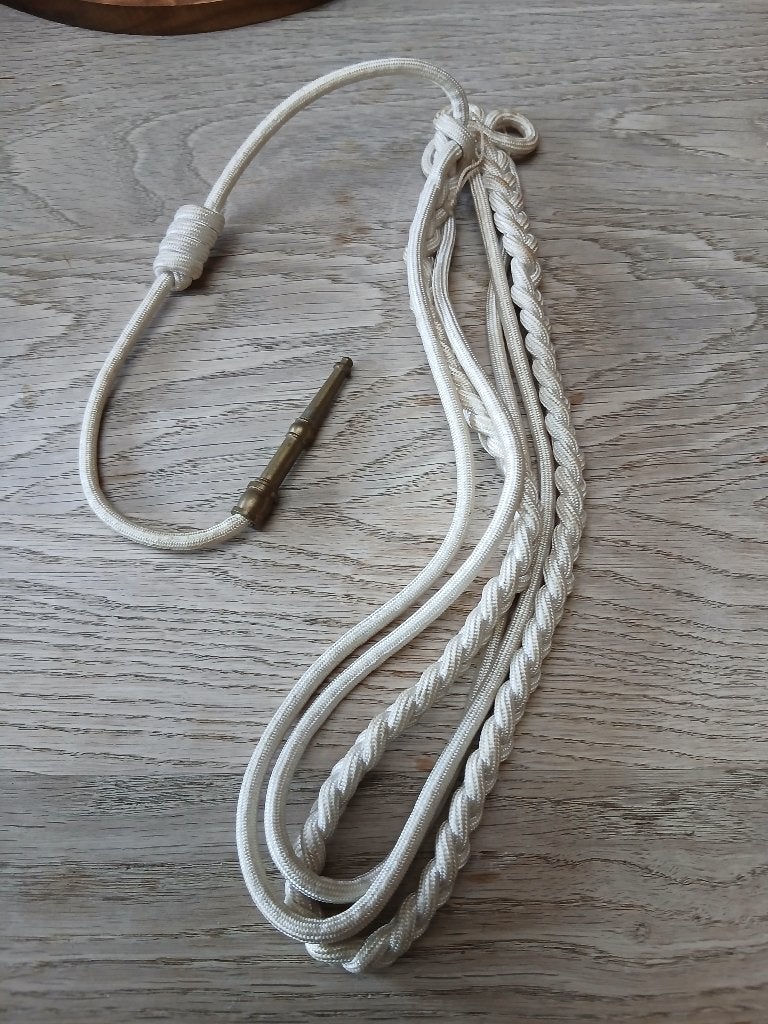 Fourragere gendarmerie n2, Envoi, Gendarmerie, Emblème ou Badge