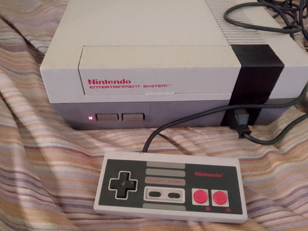 Console Nintendo NES (Pal) testée + 9 jeux (ea Castlevania), Games en Spelcomputers, Spelcomputers | Nintendo NES, Gebruikt, Met 1 controller