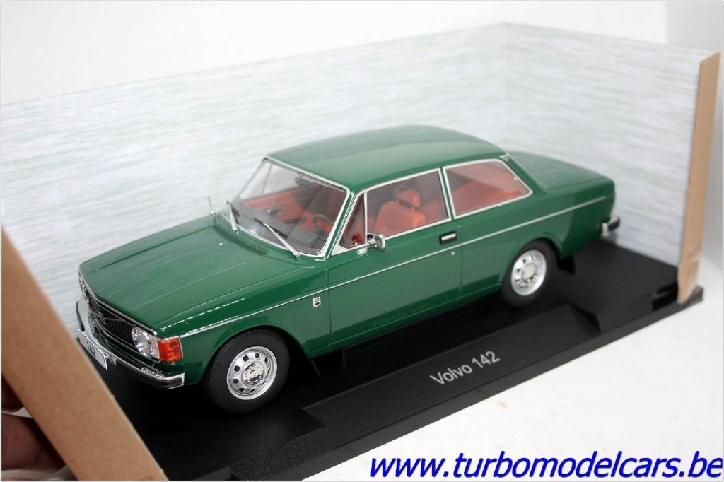Volvo 142 1973 donkergroen 1/18 Model Car Group, Ophalen of Verzenden, Nieuw, Auto, Overige merken