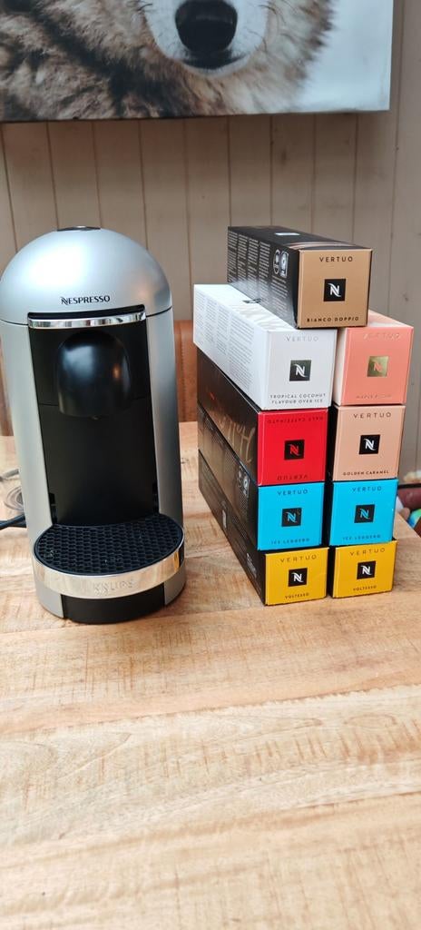 AUTOMATISCHE NESPRESSO-MACHINE, Elektronische apparatuur, Espresso apparaat, Zo goed als nieuw, 1 kopje, Koffiepads en cups