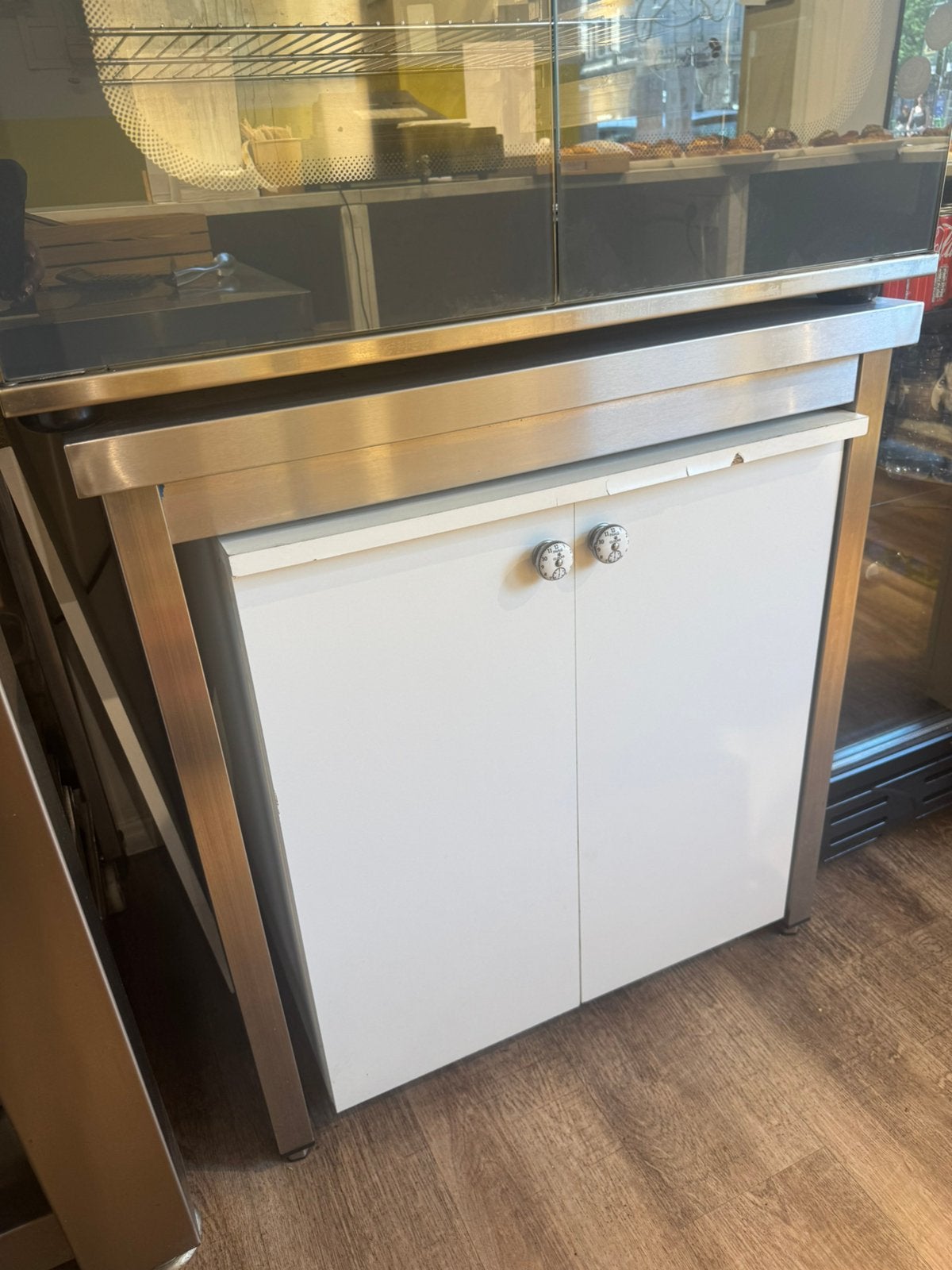 Inox tafel, Elektronische apparatuur, Ophalen, Zo goed als nieuw