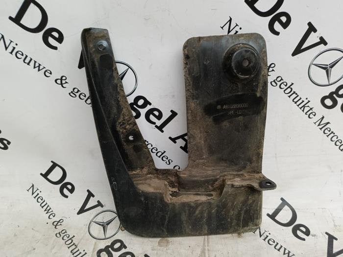 Bavette d'un Mercedes Sprinter, 3 mois de garantie, Utilisé, -, -