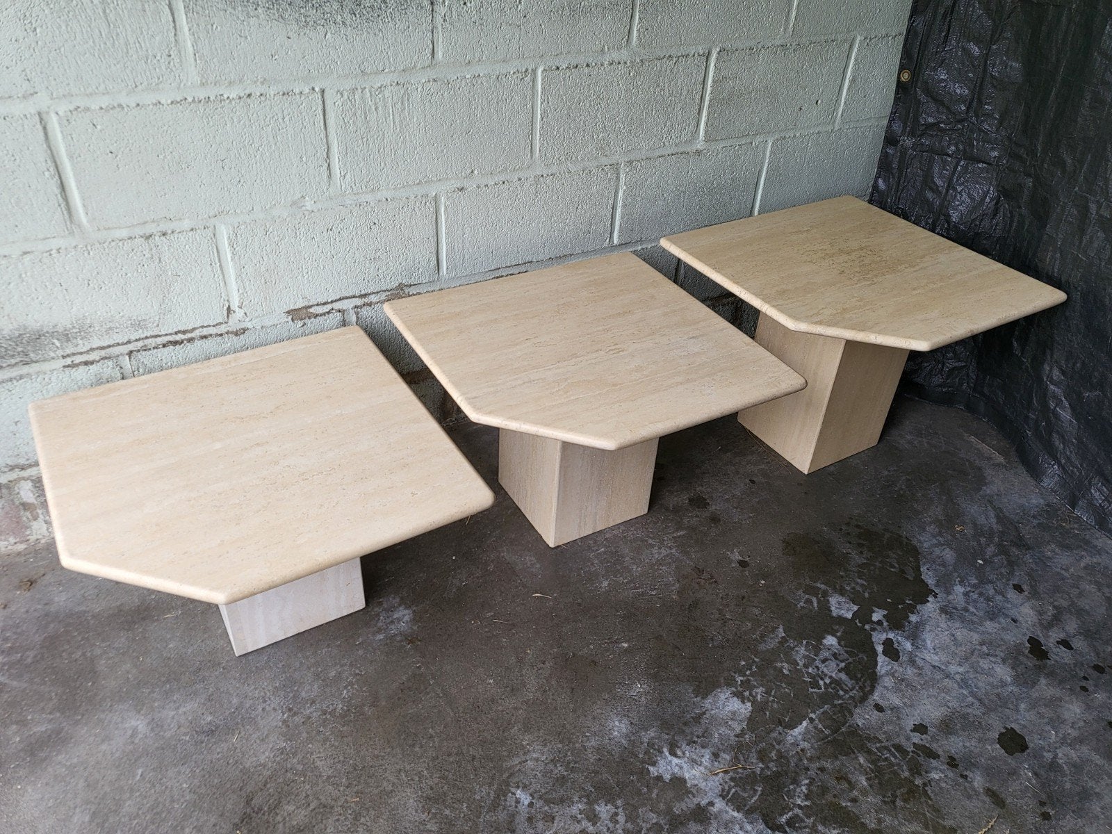 3 travertine tafels, Ophalen