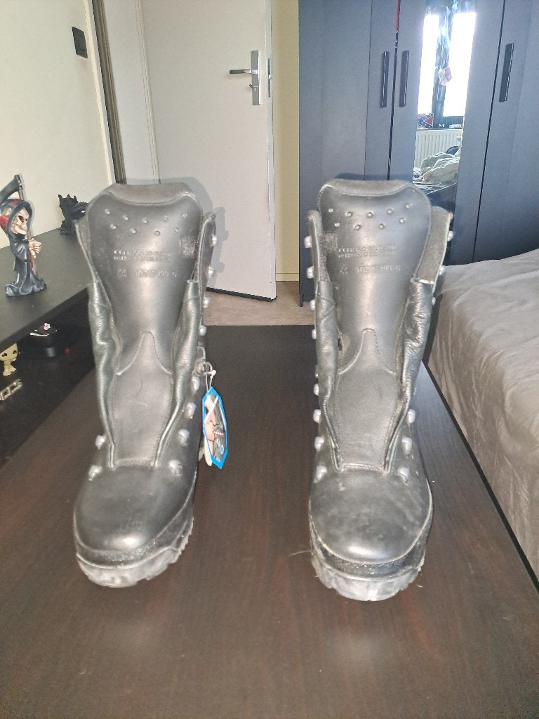 Bottines de l'armée de la marque Haix en pointure 44, Kleding | Heren, Schoenen, Ophalen, Boots, Nieuw, Zwart