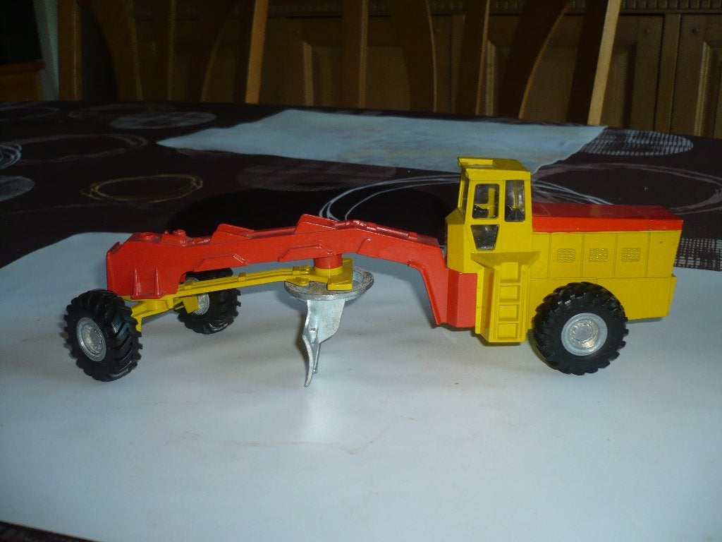 dinky toys road grader TBE  au 1:43, Hobby & Loisirs créatifs, Enlèvement ou Envoi, Comme neuf, Bus ou Camion, Dinky Toys