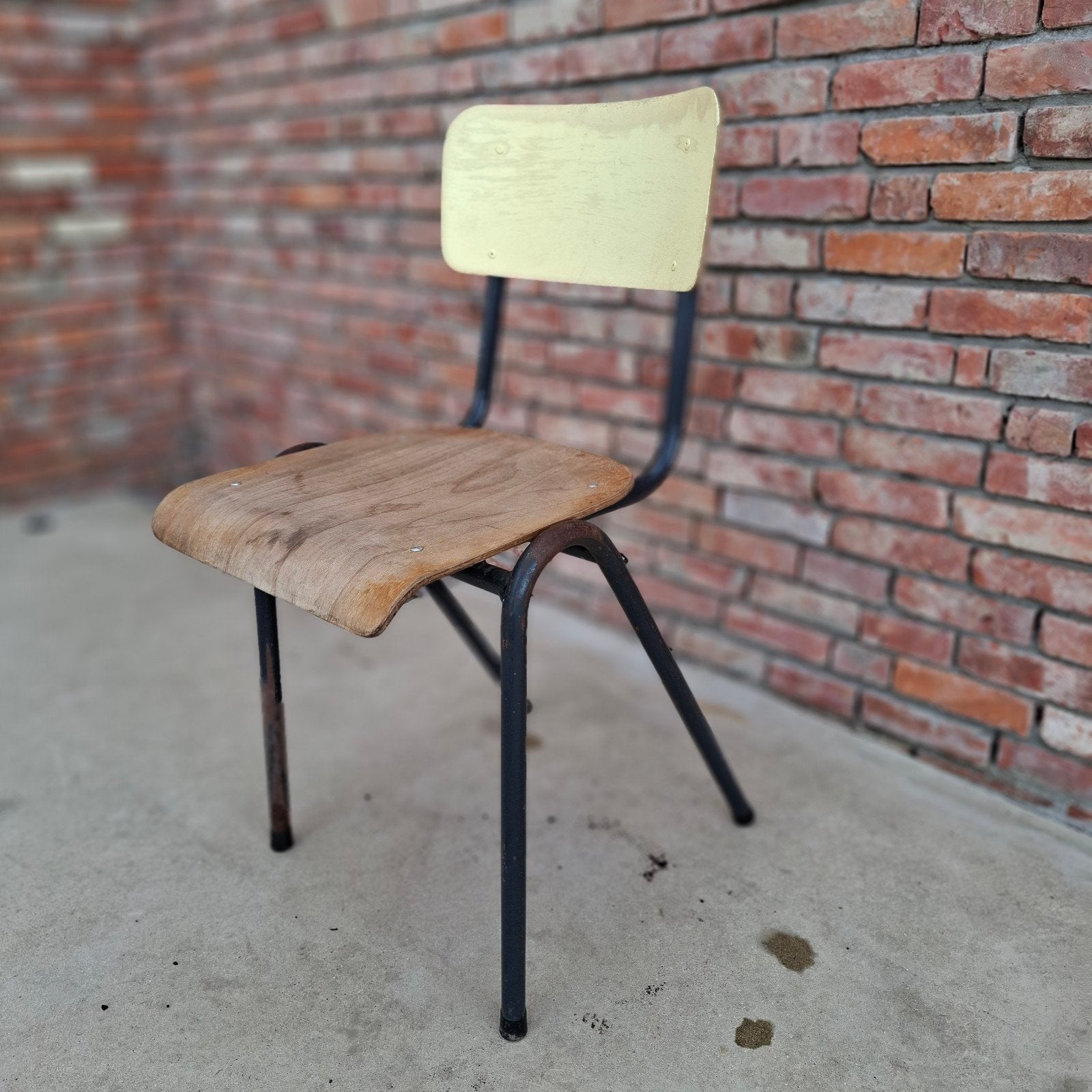 Oude schoolstoel, Maison & Meubles, Chaises, Autres couleurs, Vintage, Enlèvement, Utilisé