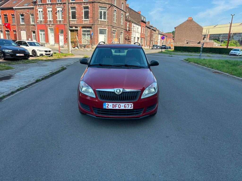 SKODA FABIA 1.2 ESSENCE 2014 +FEUILLET ROSE, Rouge, Euro 5, Achat, Commande vocale