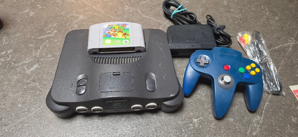 Nintendo 64 + Mario, Games en Spelcomputers, Ophalen of Verzenden, Gebruikt
