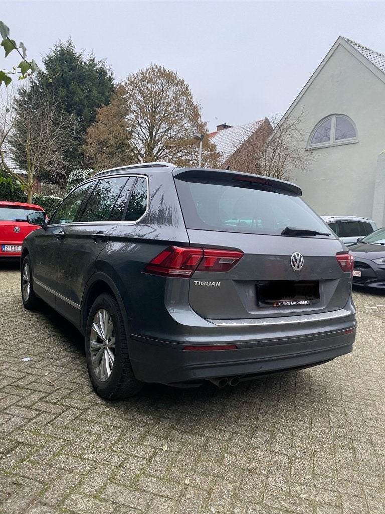 VW Tiguan Automatisch 2019, Open dak, Benzine, Autos, Argent ou Gris, Achat, 1800 kg, 1445 kg