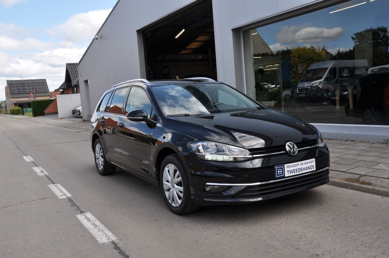 Volkswagen Golf Comfortline (bj 2018), Auto's, Voorwielaandrijving, Stof, Gebruikt, Zwart