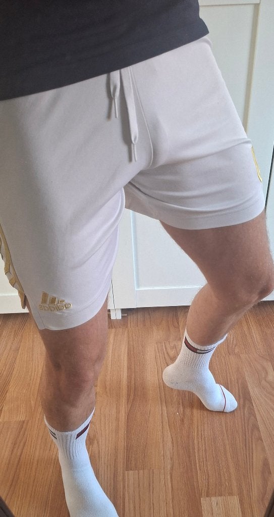 Juventus korte voetbalbroek, Sport en Fitness, Voetbal, Maat S, Verzenden, Gebruikt, Broek