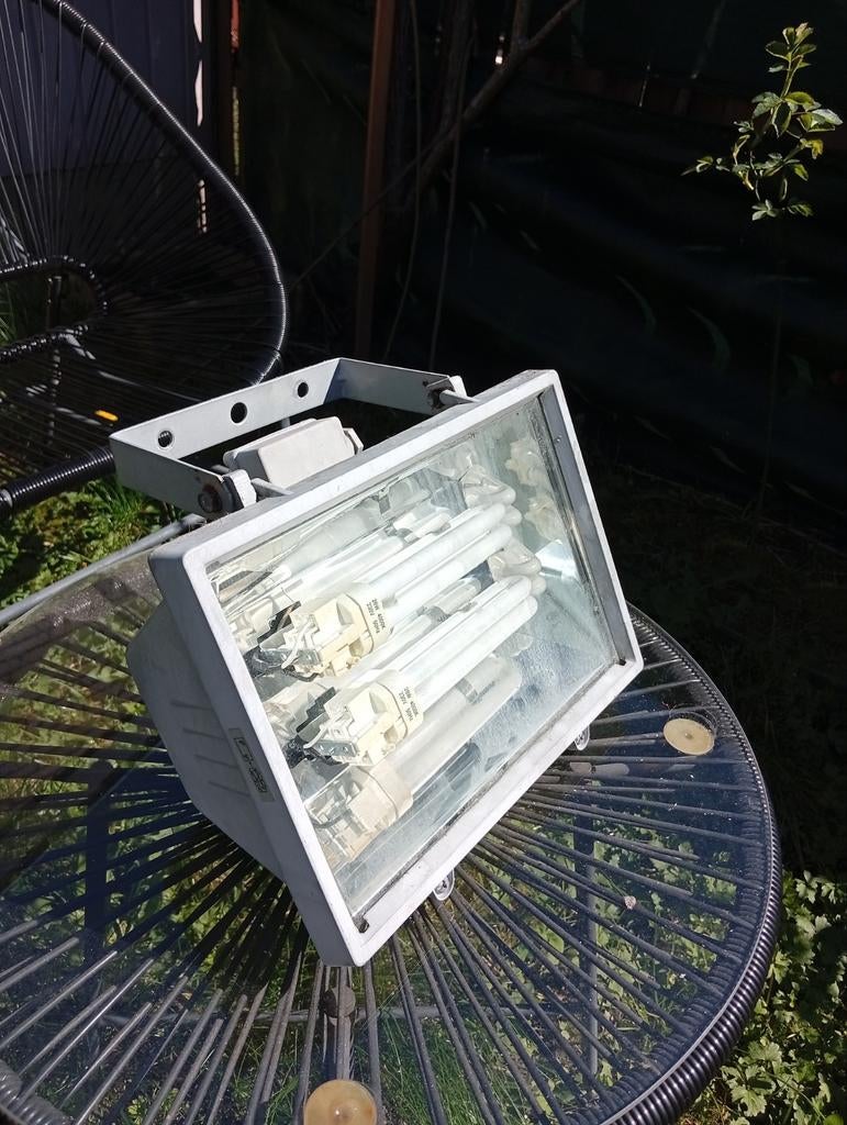 Lampe mural de extérieur, Ophalen, Gebruikt, Minder dan 50 watt, Lamp