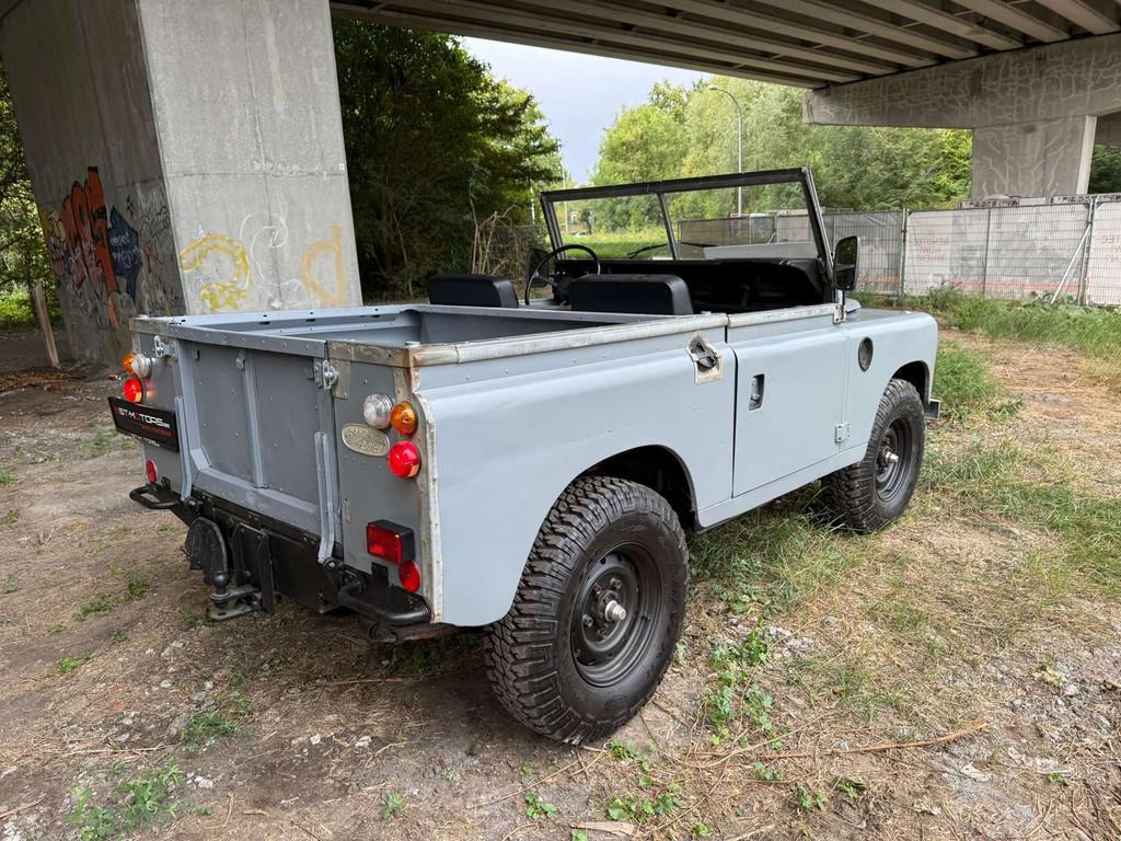 Land Rover Series III/7 SEATS/CABRIO (WITH BEIGE SOFTTOP) &, Auto's, 2286 cc, Land Rover, 7 zetels, Leder