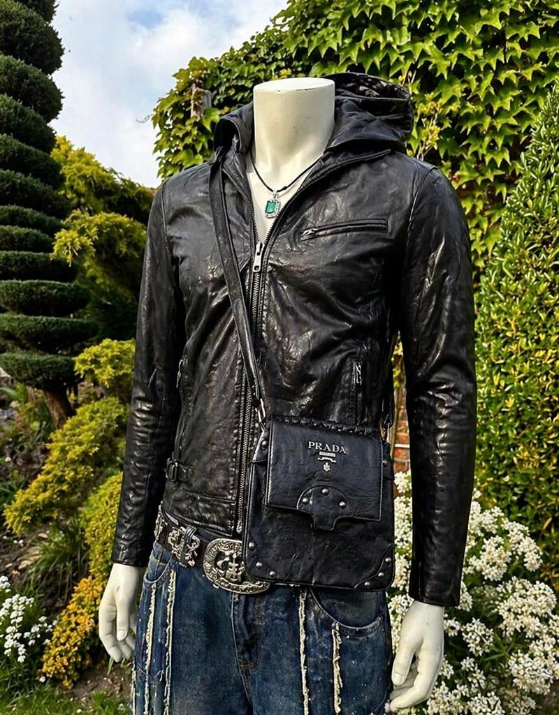 SAC À BANDOULIÈRE PRADA VENIR CHERCHÉ SUR PLACE, Enlèvement, Comme neuf