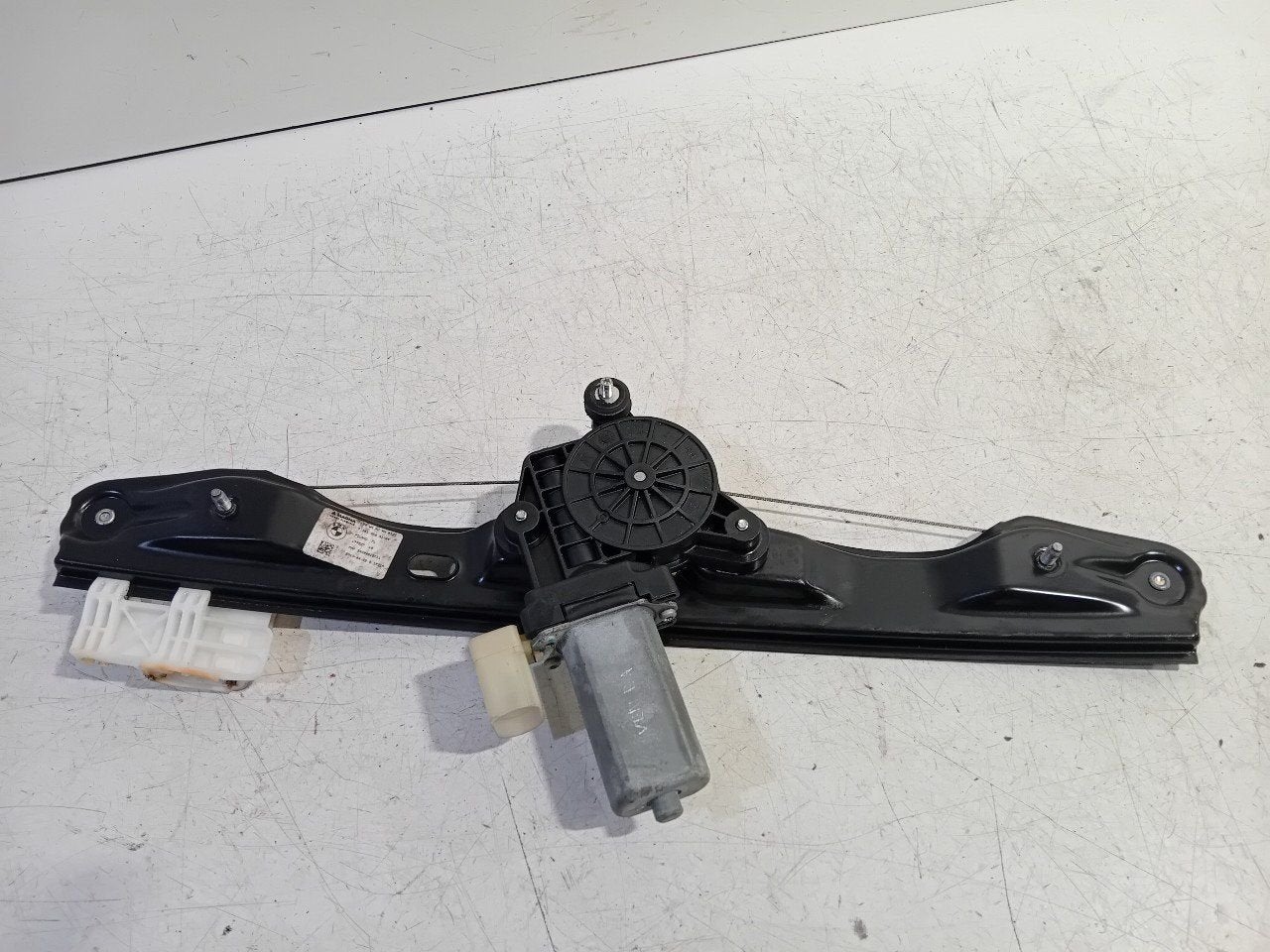 Raammechaniek elektrisch rechts achter BMW 3 serie, Onderdelen@venauto.nl, Van der Ven Autorecycling B.V., Ettenseweg 76, 4706 PB Roosendaal, The Netherlands