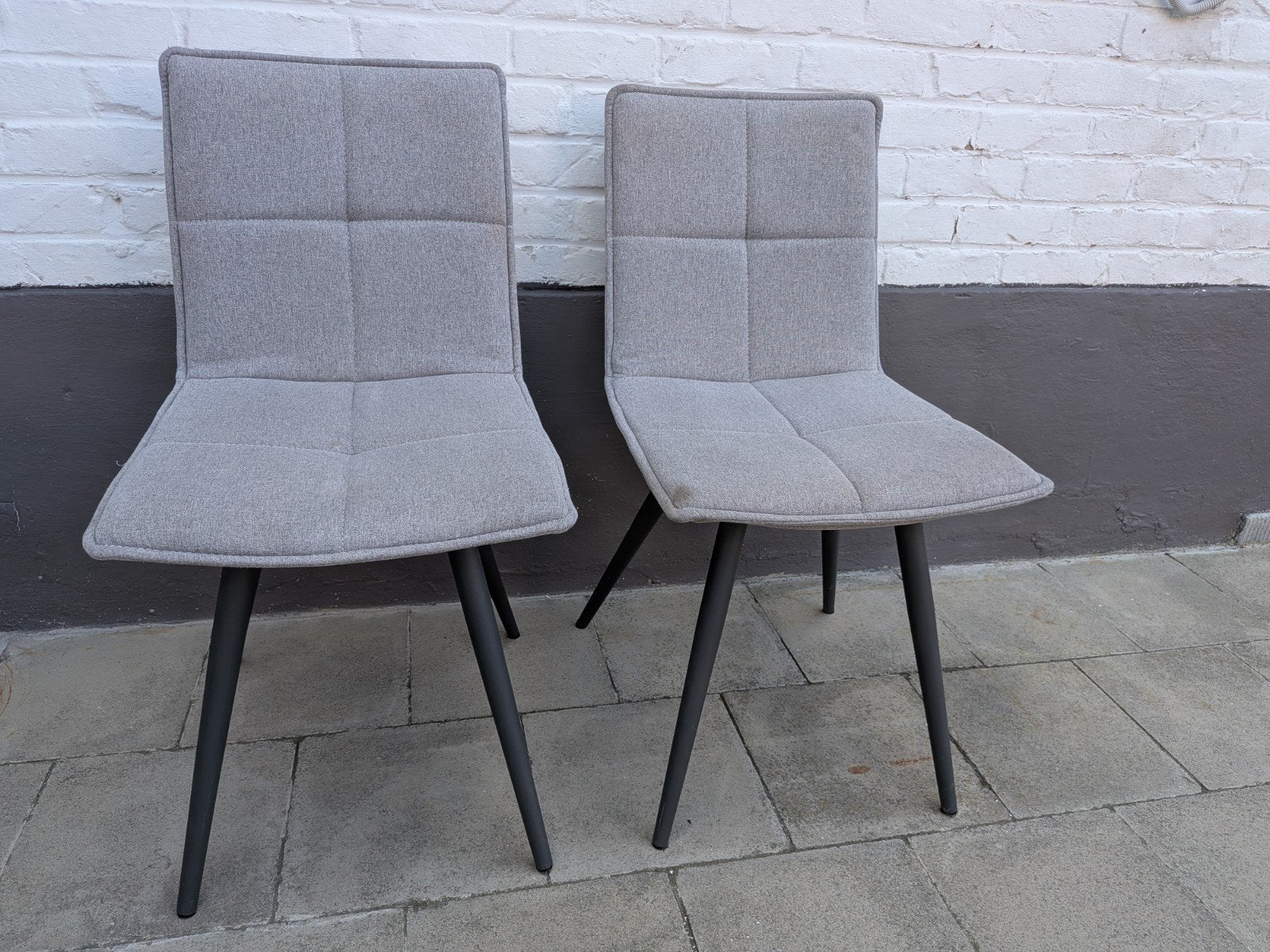 2 moderne stoelen, Huis en Inrichting, Stoelen, Ophalen