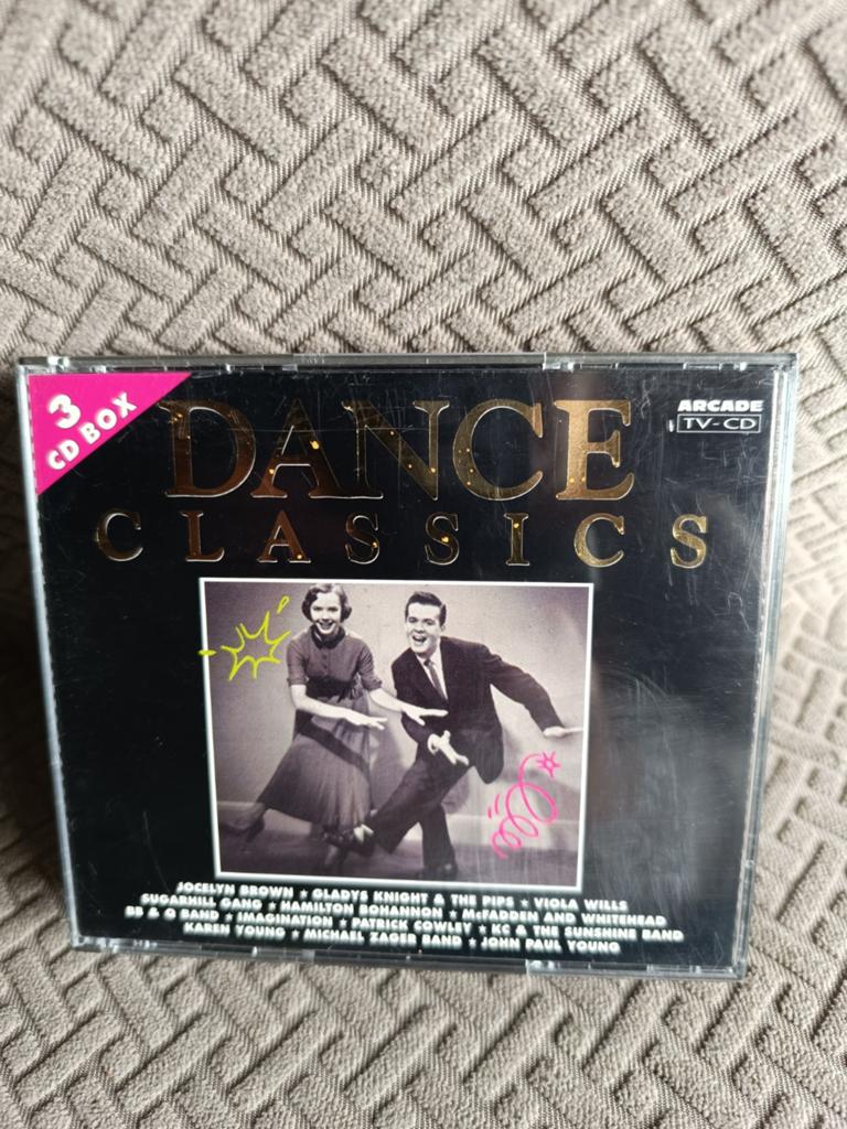 Dance Classics   3 cd, CD & DVD, CD | Compilations, Enlèvement ou Envoi, Dance
