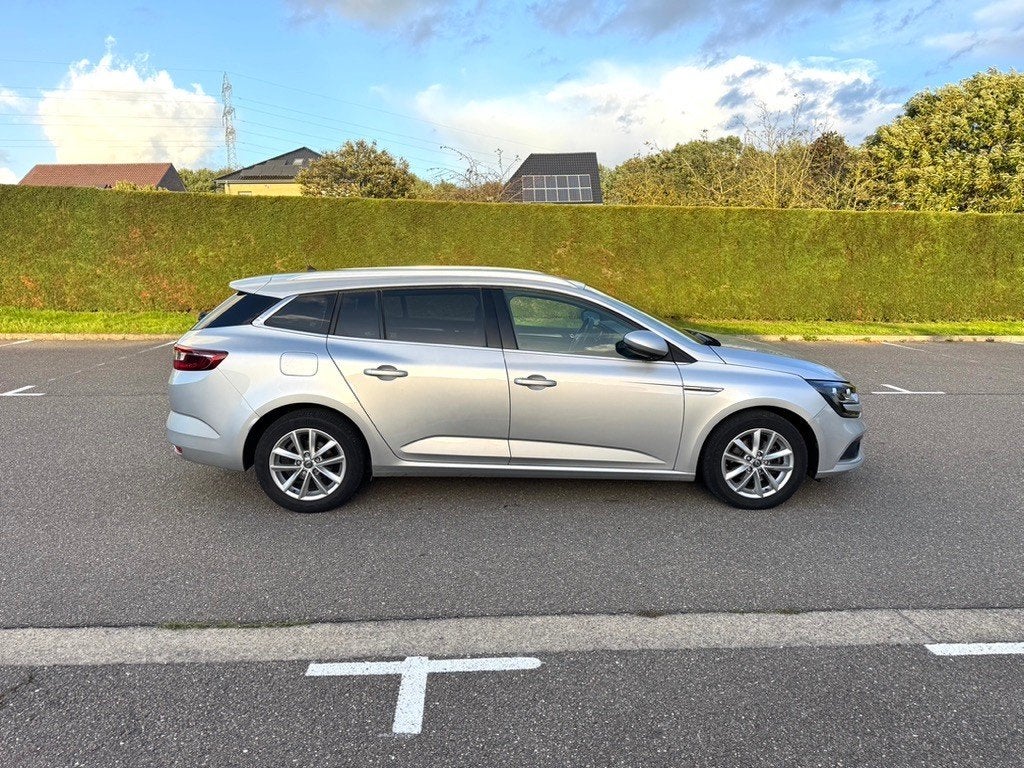 Renault Megane 97kw - 132ch Euro 6, Autos, 1197 cm³, Argent ou Gris, Achat, Boîte manuelle