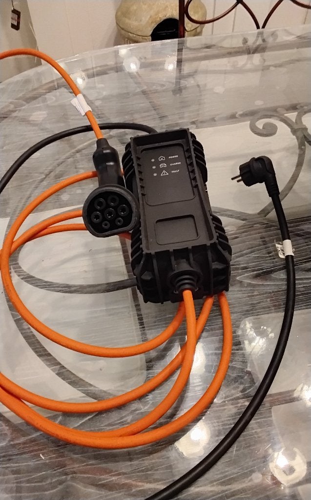 Chargeur pour voiture hybride ou électrique, Utilisé, Pièces universelles