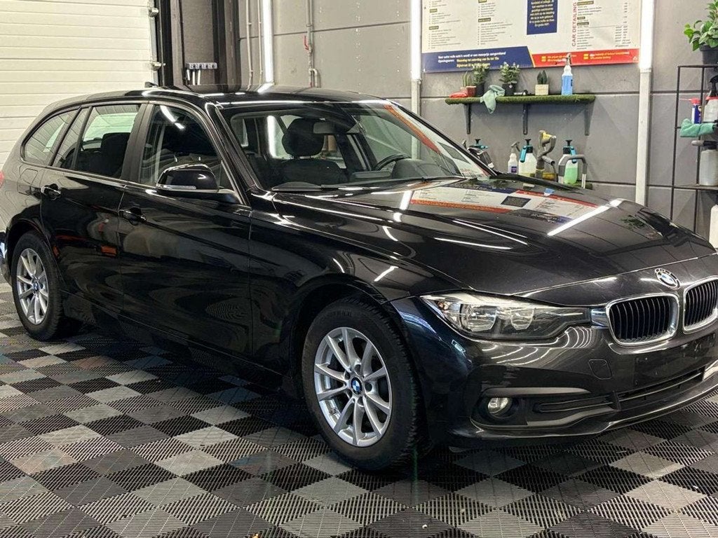 BMW 318 D Touring bj. 2016 Euro 6, 135 pk, 4 cilinders, Bedrijf, 5 deurs