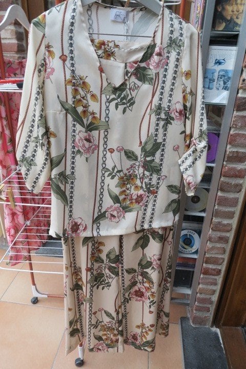 Broek+blouse bloemenprint Heart Mind mt 36 , Kleding | Dames, Kostuum of Pak, Meerkleurig, Nieuw, Ophalen of Verzenden