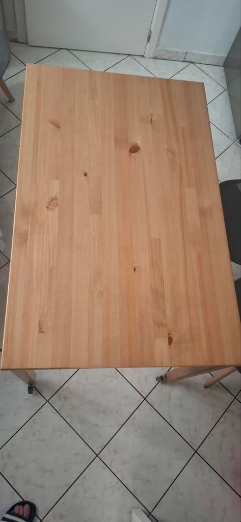 Table ikea, Maison & Meubles, Tables | Tables à manger, Enlèvement