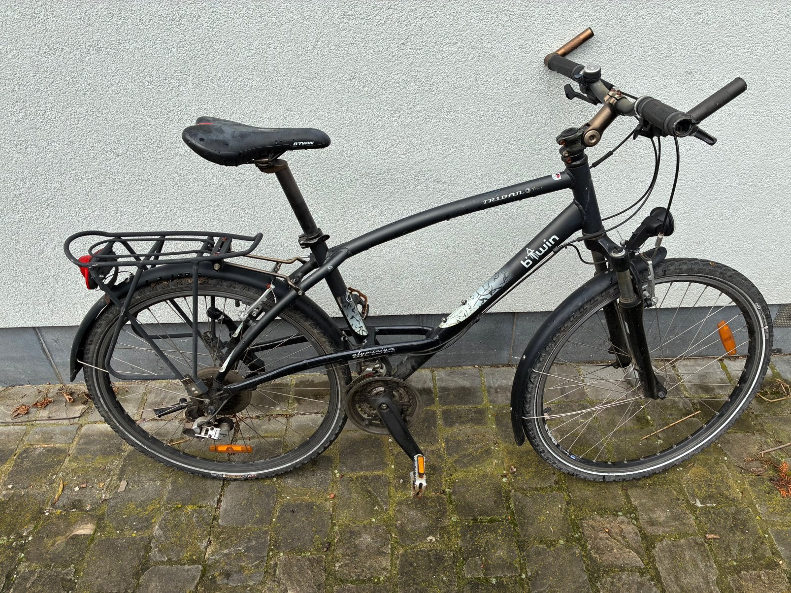 Robuuste zwarte fiets BTwin, Vélos & Vélomoteurs, Vitesses, 26 pouces ou plus, Comme neuf, Enlèvement