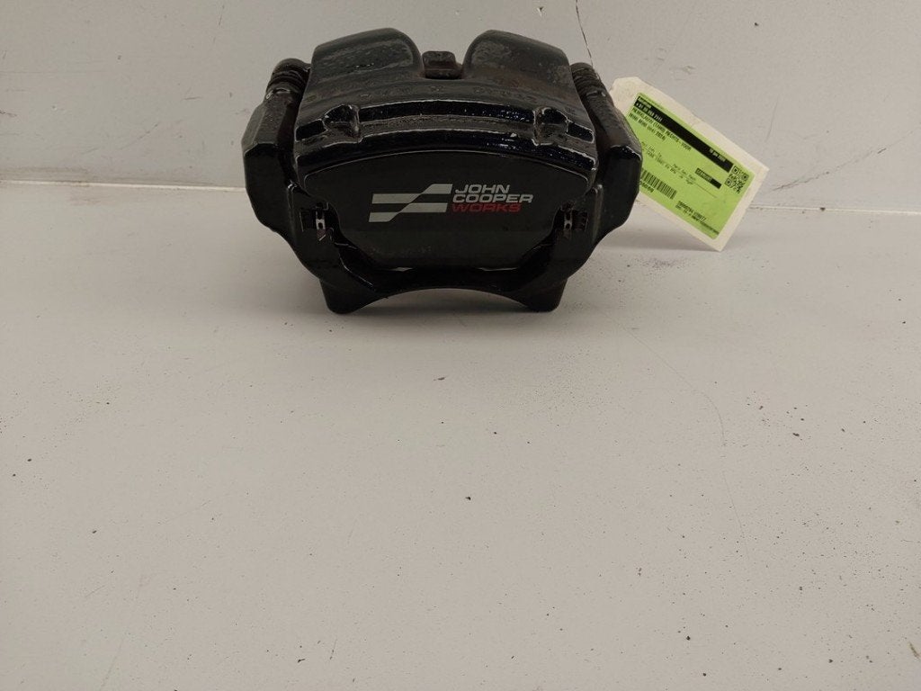 ETRIER DE FREIN AVANT DROIT Mini Mini (F65 / F66), Petuelring 130
80809  München, DE, Mini, Utilisé, Bayerische Motoren Werke AG