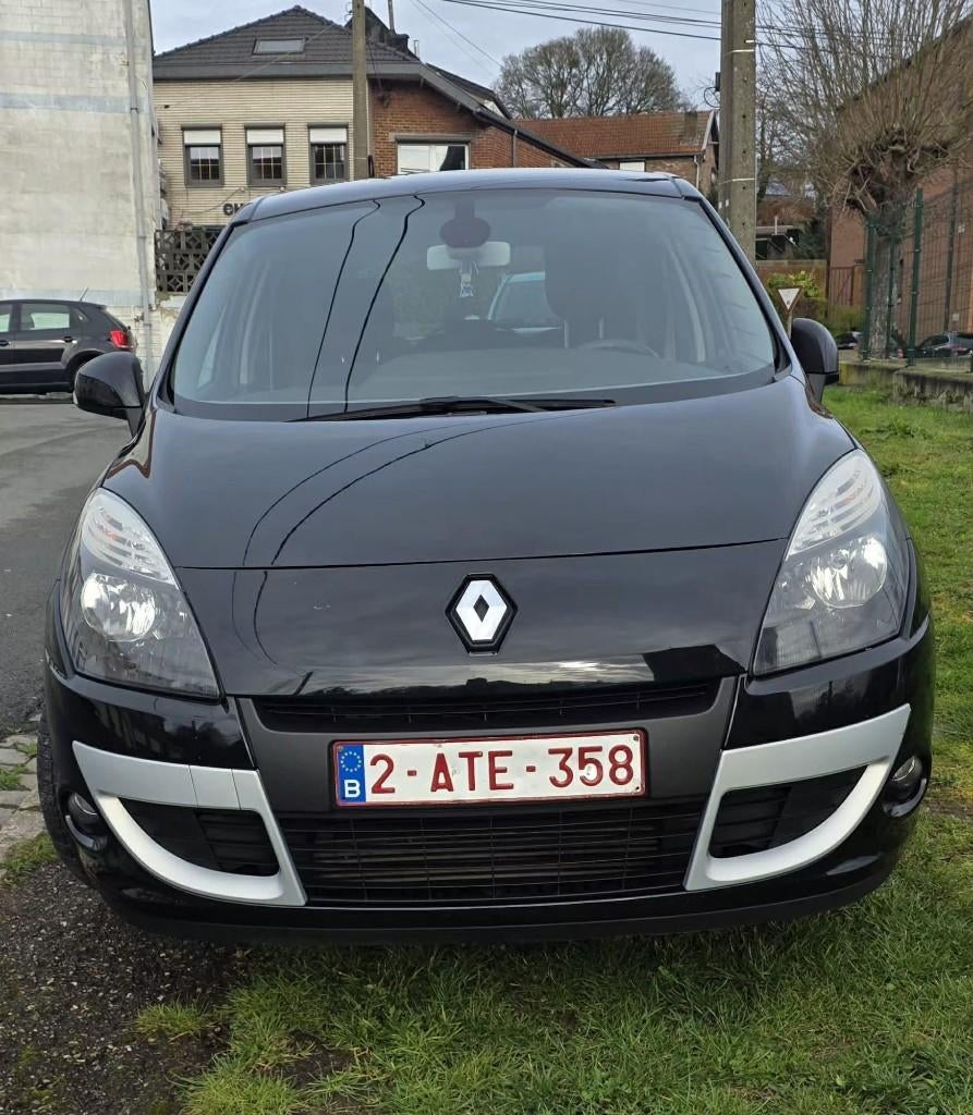 Renault Scenic met registratieverzoek, Auto's, Voorwielaandrijving, Navigatiesysteem, Monovolume, Zwart