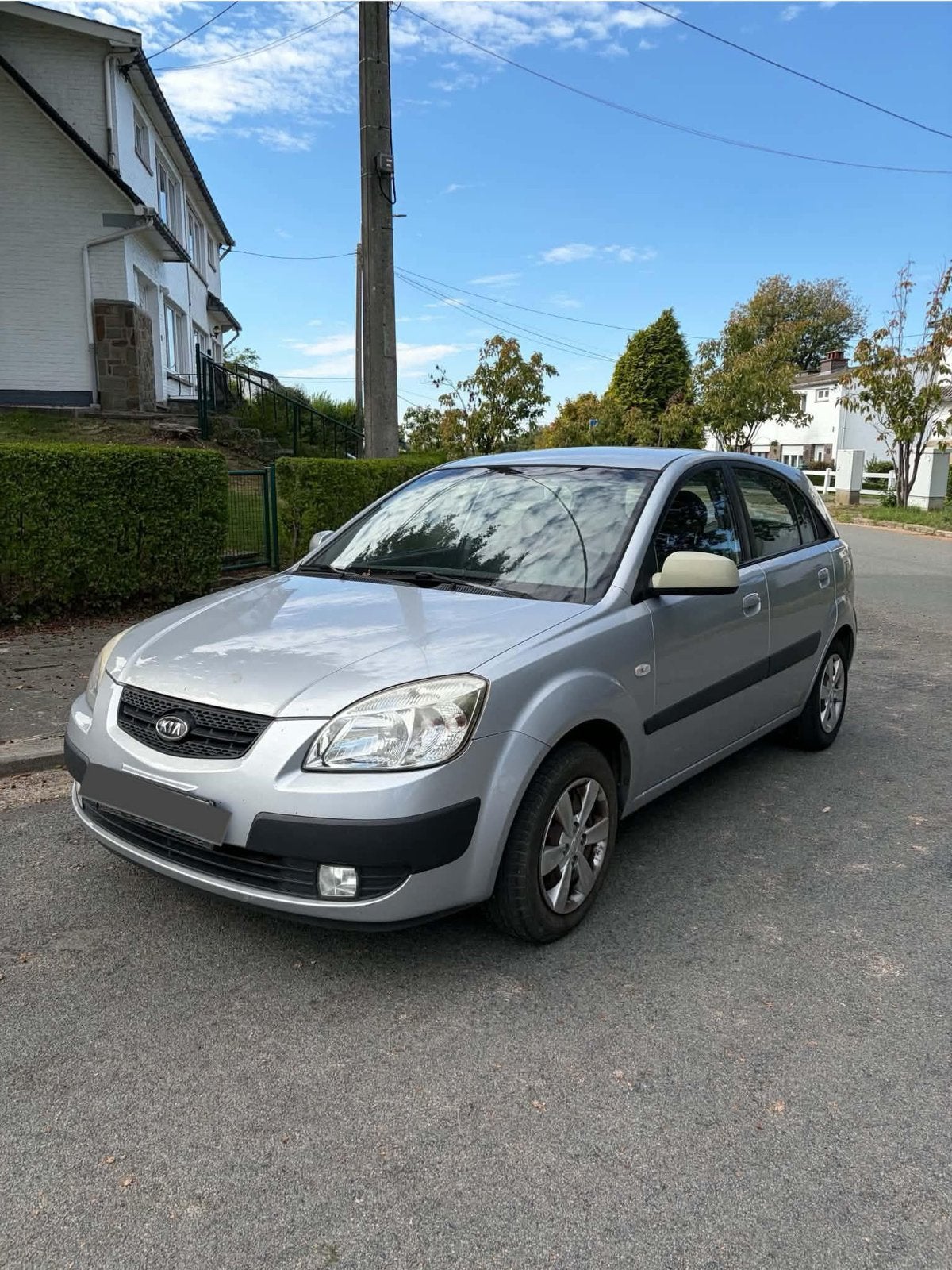 Kia Rio 1.4 Essence prêt à immatriculer, Argent ou Gris, Achat, Entreprise, Boîte manuelle