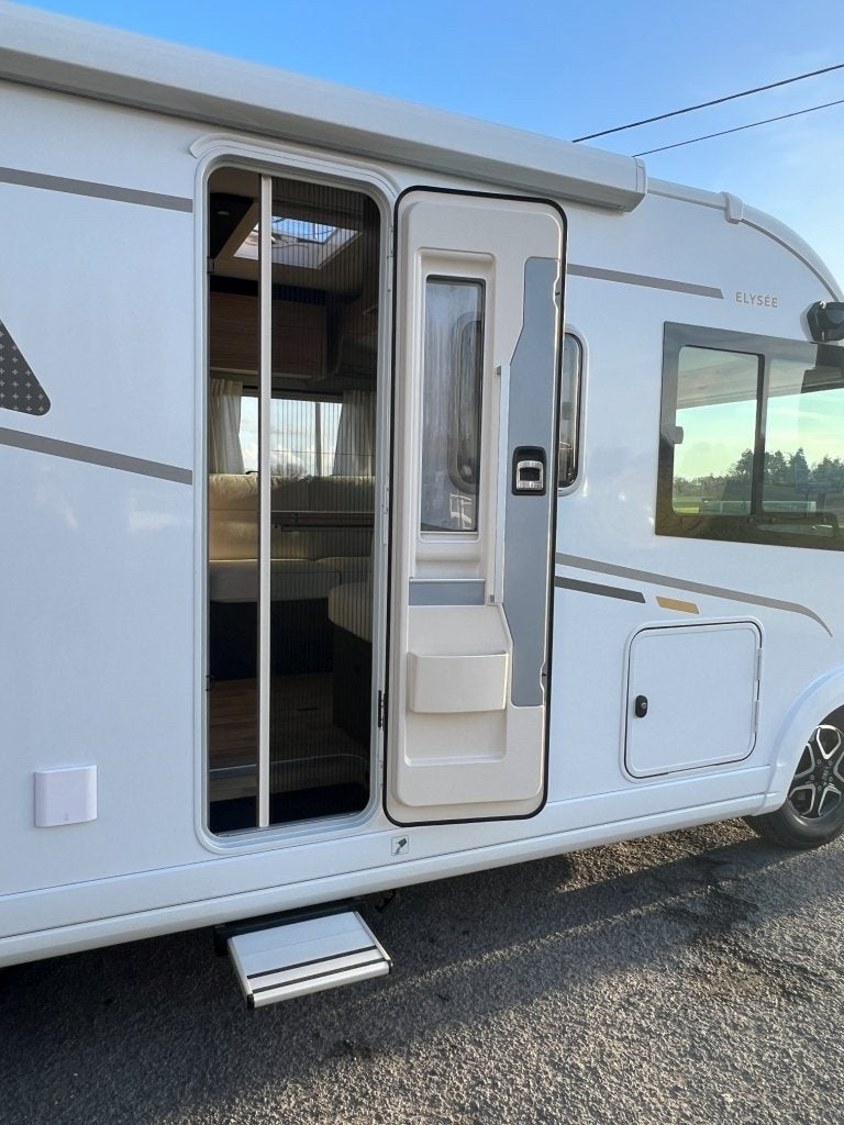 Mooveo INT-72EBF | Twin + Hefbed | 2026, Fiat, Pilote, Luifel, Bedrijf