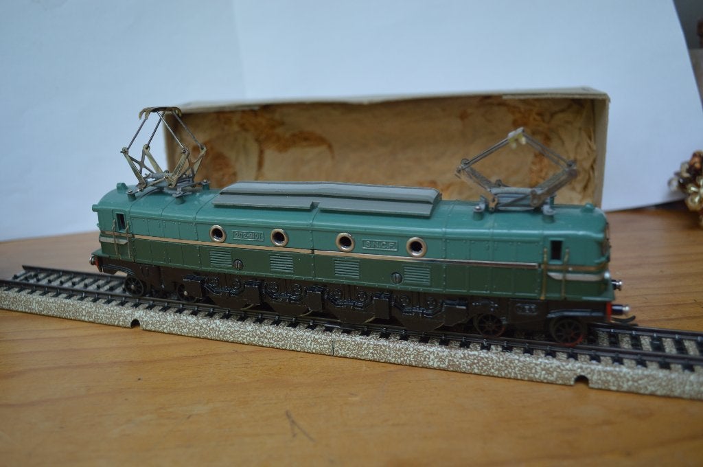 JEP 6009 L : Eloc français lourd dans emballage d'origine, Hobby & Loisirs créatifs, Trains miniatures | HO, Utilisé, Locomotive