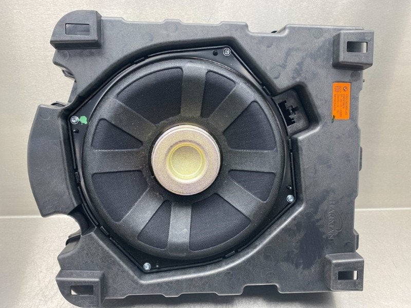 SUBWOOFER Toyota Supra (DB) (01-2019/-), Auto-onderdelen, Overige Auto-onderdelen, Toyota, Gebruikt