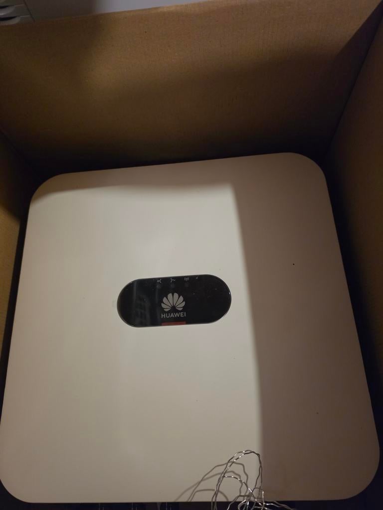 Huawei omvormer 3300Watt in nieuwstaat, Ophalen