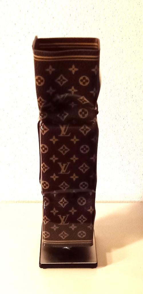 Ad van Hassel, 'Homage aan Louis Vuitton', Antiek en Kunst, Kunst | Beelden en Houtsnijwerken, Ophalen of Verzenden