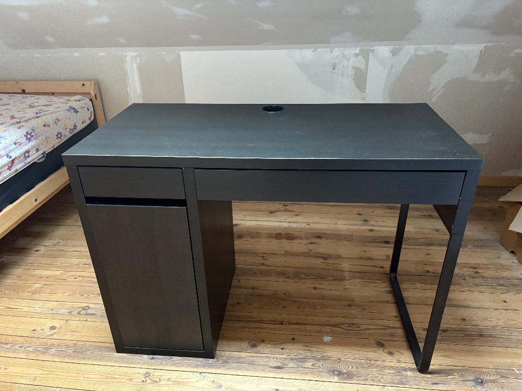 bureau noir Ikea, Enlèvement, Comme neuf