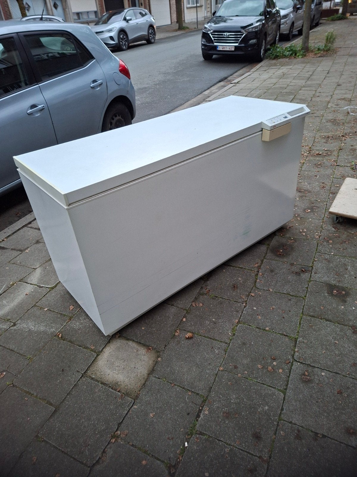 DIEPVRIES  AEG, Doe-het-zelf en Bouw, Verwarming en Radiatoren, Ophalen