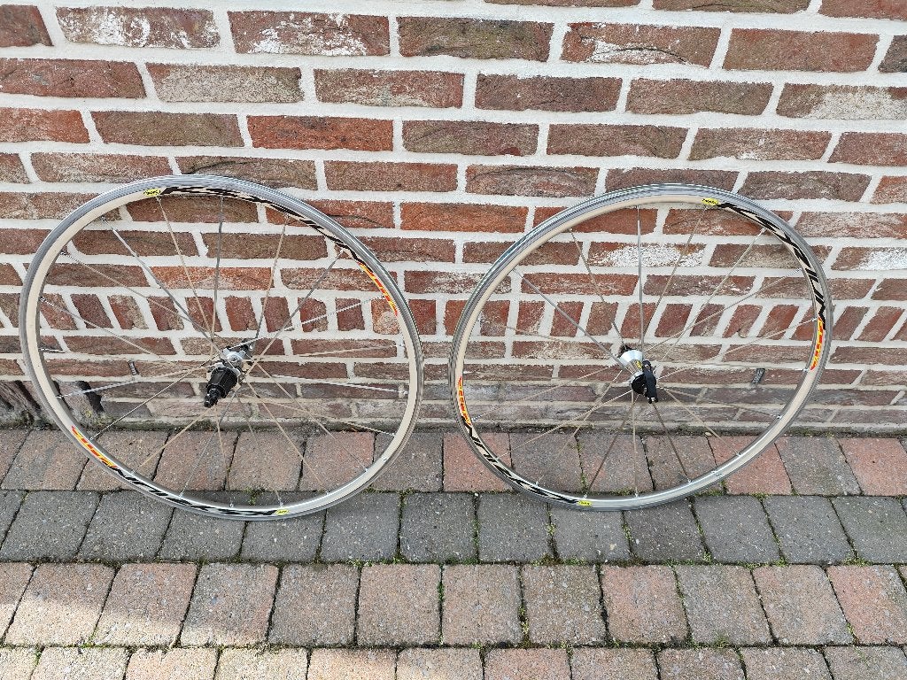 Paire de roues Mavic Ksyrium Elite Silver, Enlèvement, Utilisé, Aluminium, Mavic