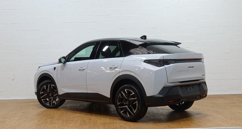 Peugeot 3008 1.2 HYBRID 145 e-DSC6 GT+lacantara + open dak, Stof, Gebruikt, 1648 kg, Wit