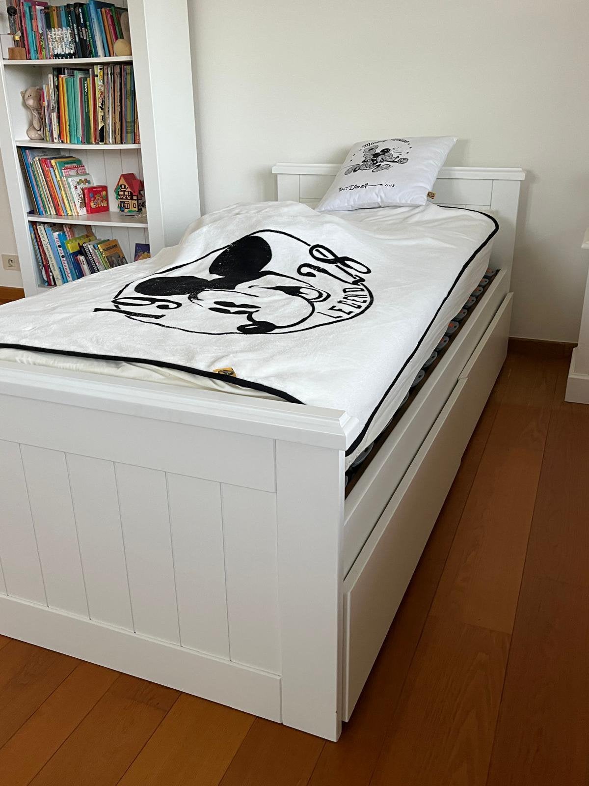 Volledige kinderkamer, Ophalen, Zo goed als nieuw