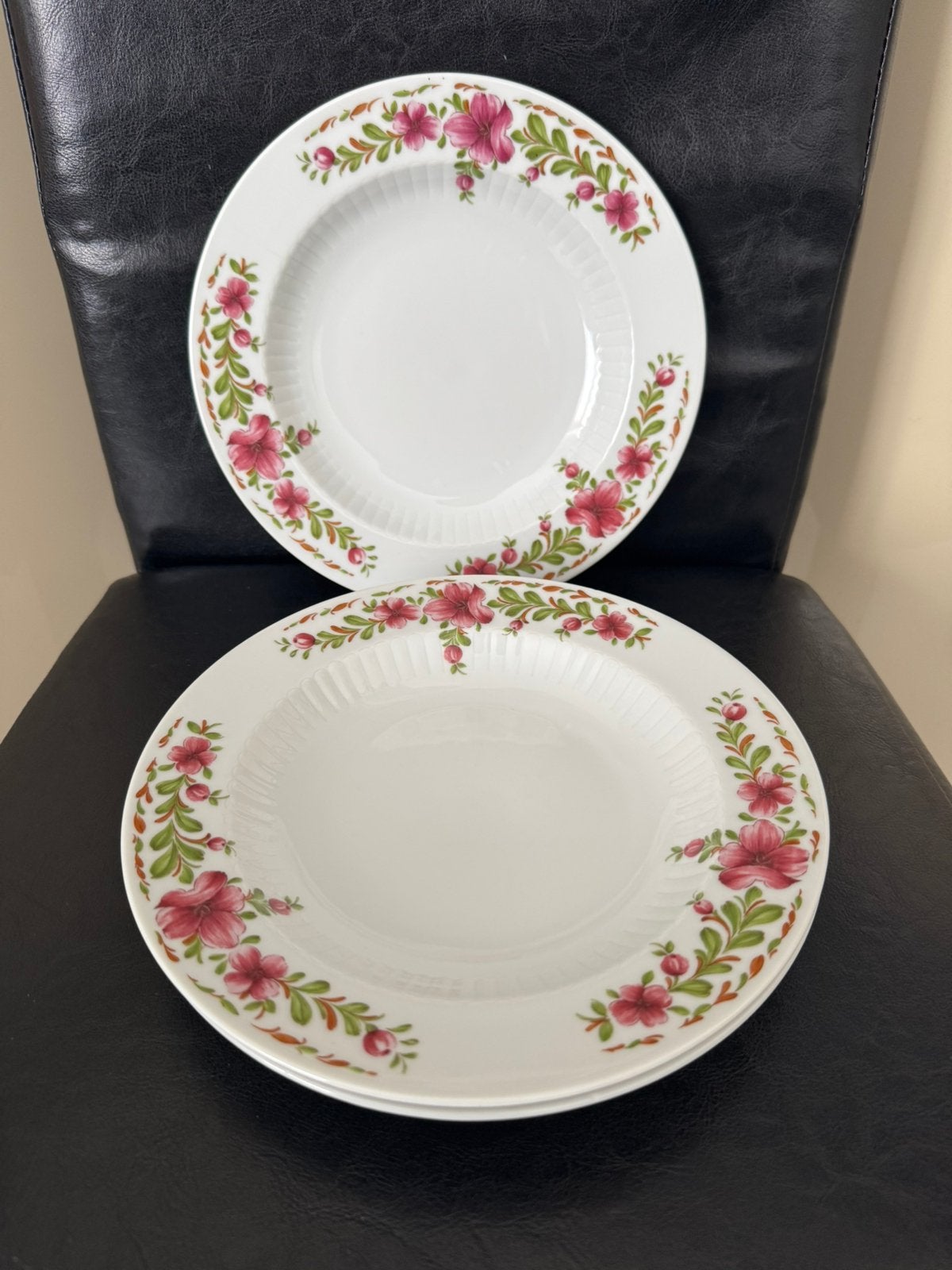 Lot de 3 assiettes creuses en  porcelaine Bavaria, Enlèvement