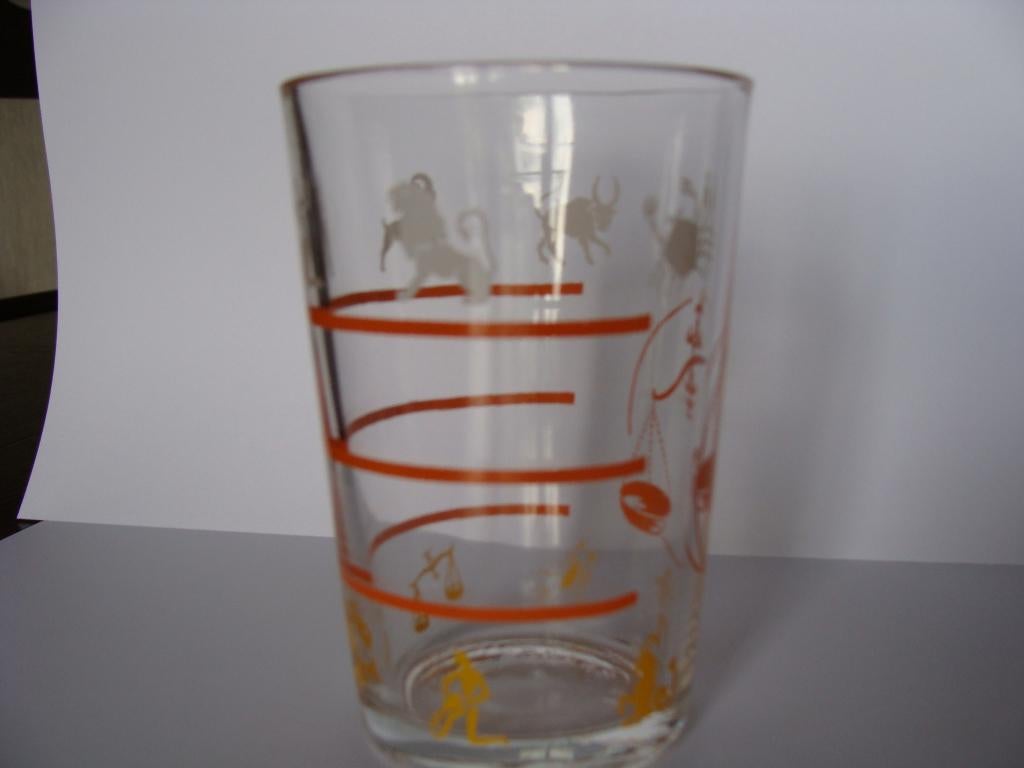 1verre Monschau-Eifel, 1verre Zodiaque, 1 chope, vintage, Enlèvement ou Envoi, Neuf, France, Autres types