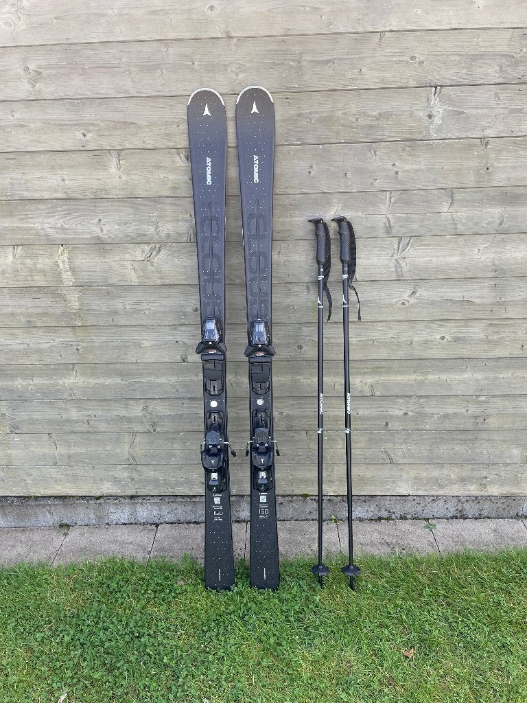 Atomic Cloud C9 skilatten 150 cm + Atomic skistokken 115 cm, Skis, Comme neuf, 140 à 160 cm, Enlèvement