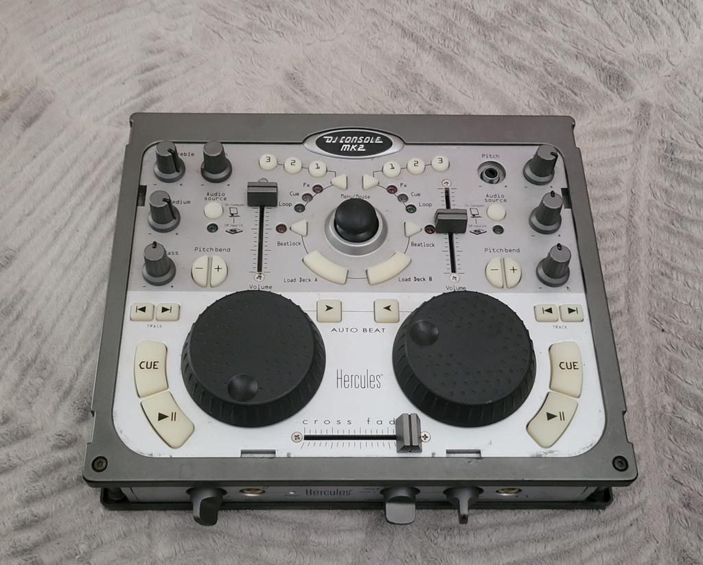Console DJ Hercules DJ Console MK2., Enlèvement, Utilisé