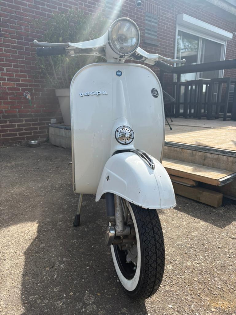 Oldtimer Vespa 125cc - GERESERVEERD, Enlèvement, Comme neuf, Essence, Vespa