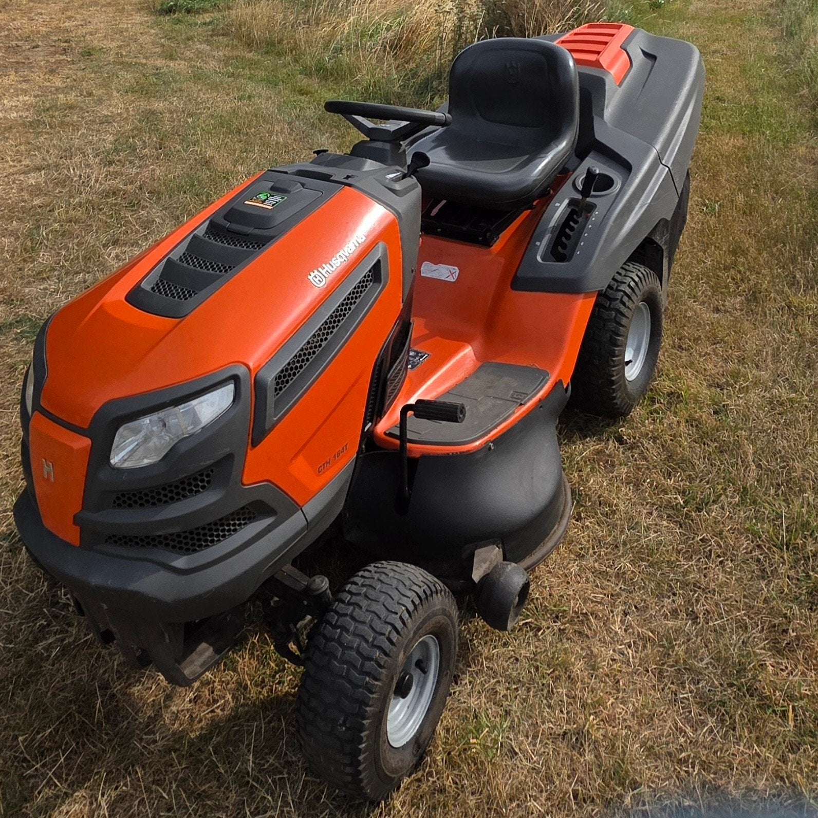 Tracteur tondeuse husqvarna cth164 bicylindre kawasaki, Jardin & Terrasse, Tondeuses à gazon, Enlèvement