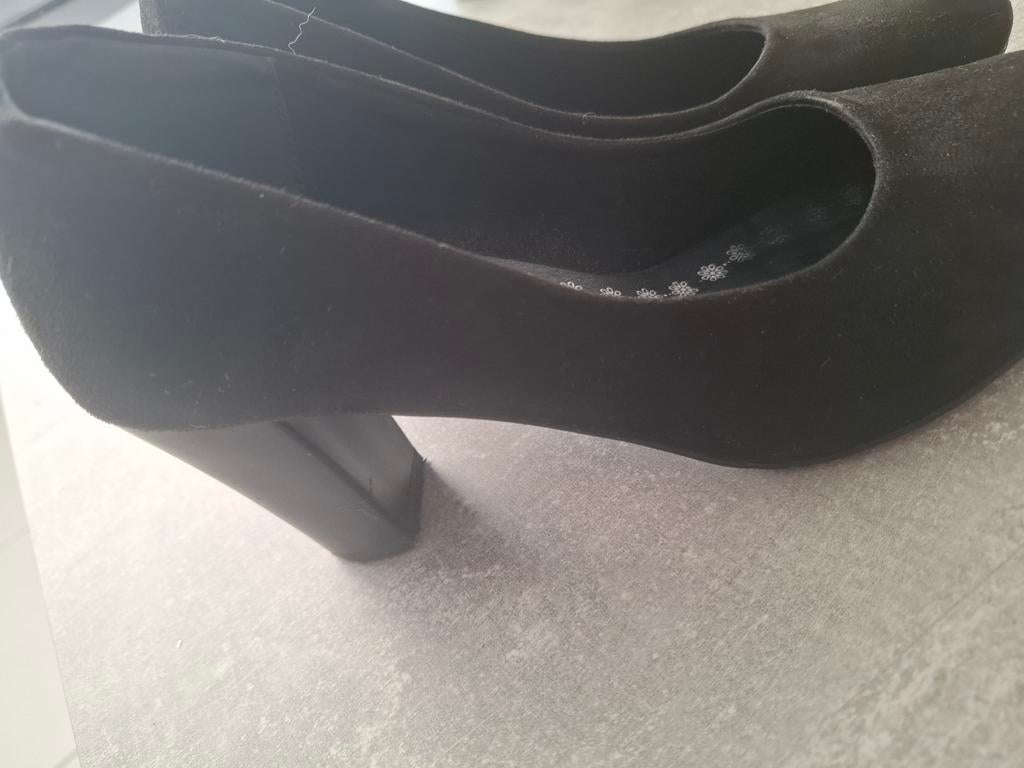 Talons noir taille 38, Neuf, Chaussea, Enlèvement, Chaussures