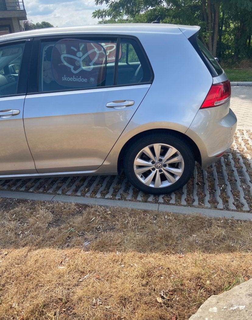 ️ RECHERCHÉ : siège arrière VW Golf 7 de cette couleur, Enlèvement
