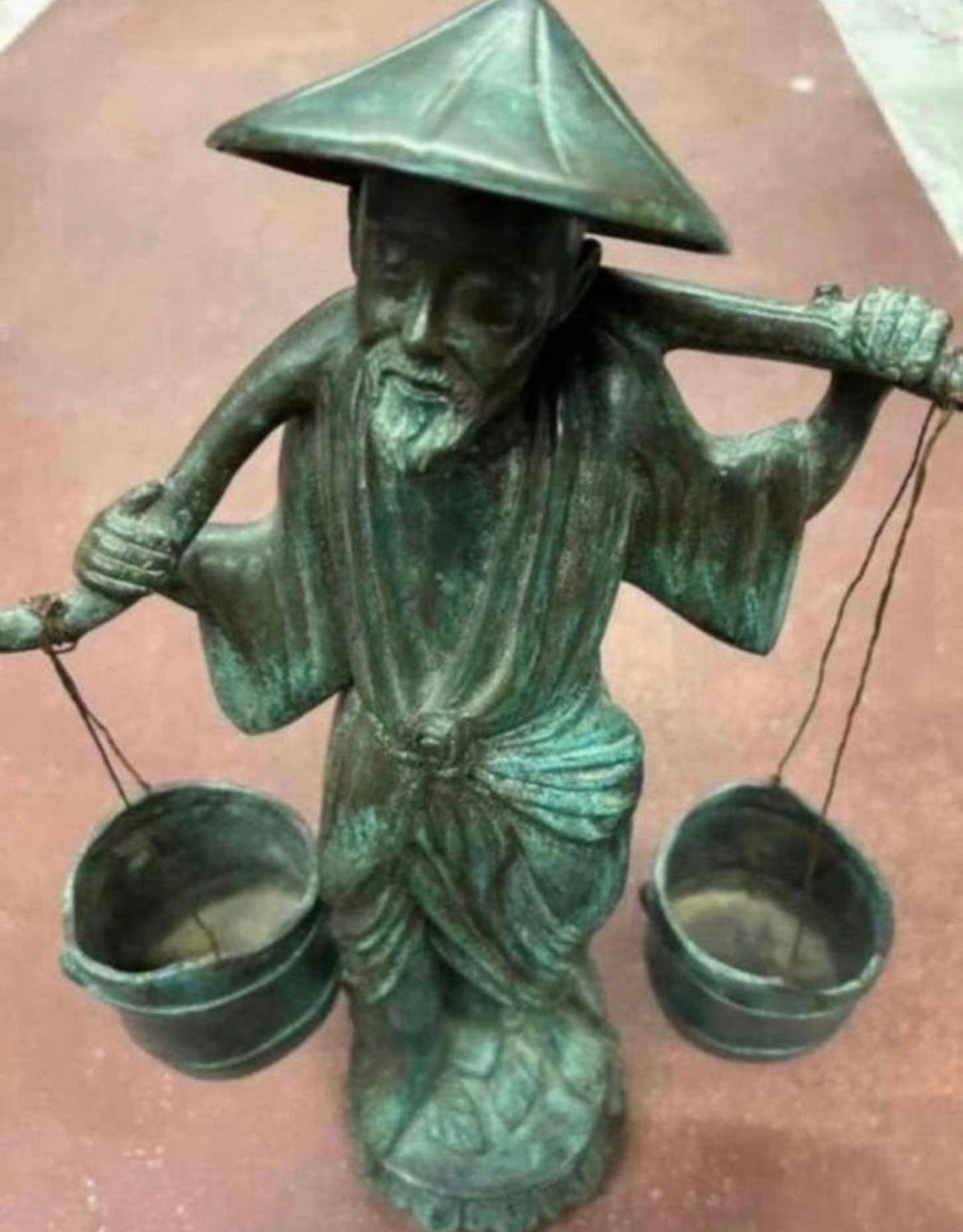 Ancienne statue bronze, Enlèvement, Bronze