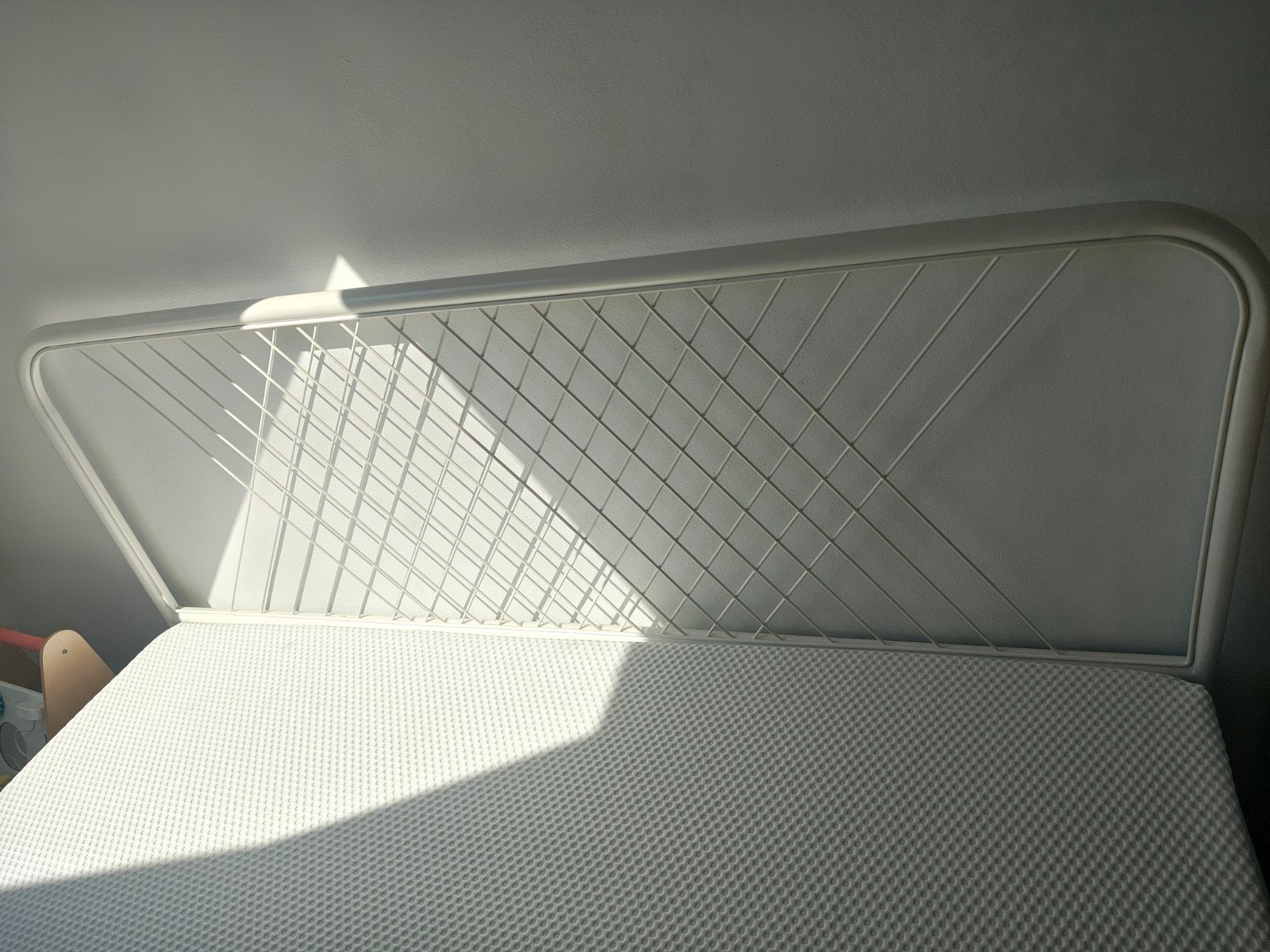 Bed frame Ikea Nusttun + lattenbodem, Huis en Inrichting, Ophalen, Gebruikt, Wit, Tweepersoons